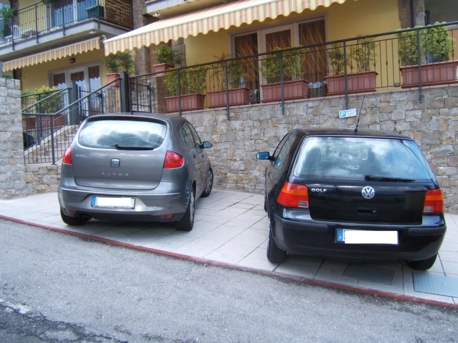 Gelbe Wohnung 65qm mit Garten und Seeblick