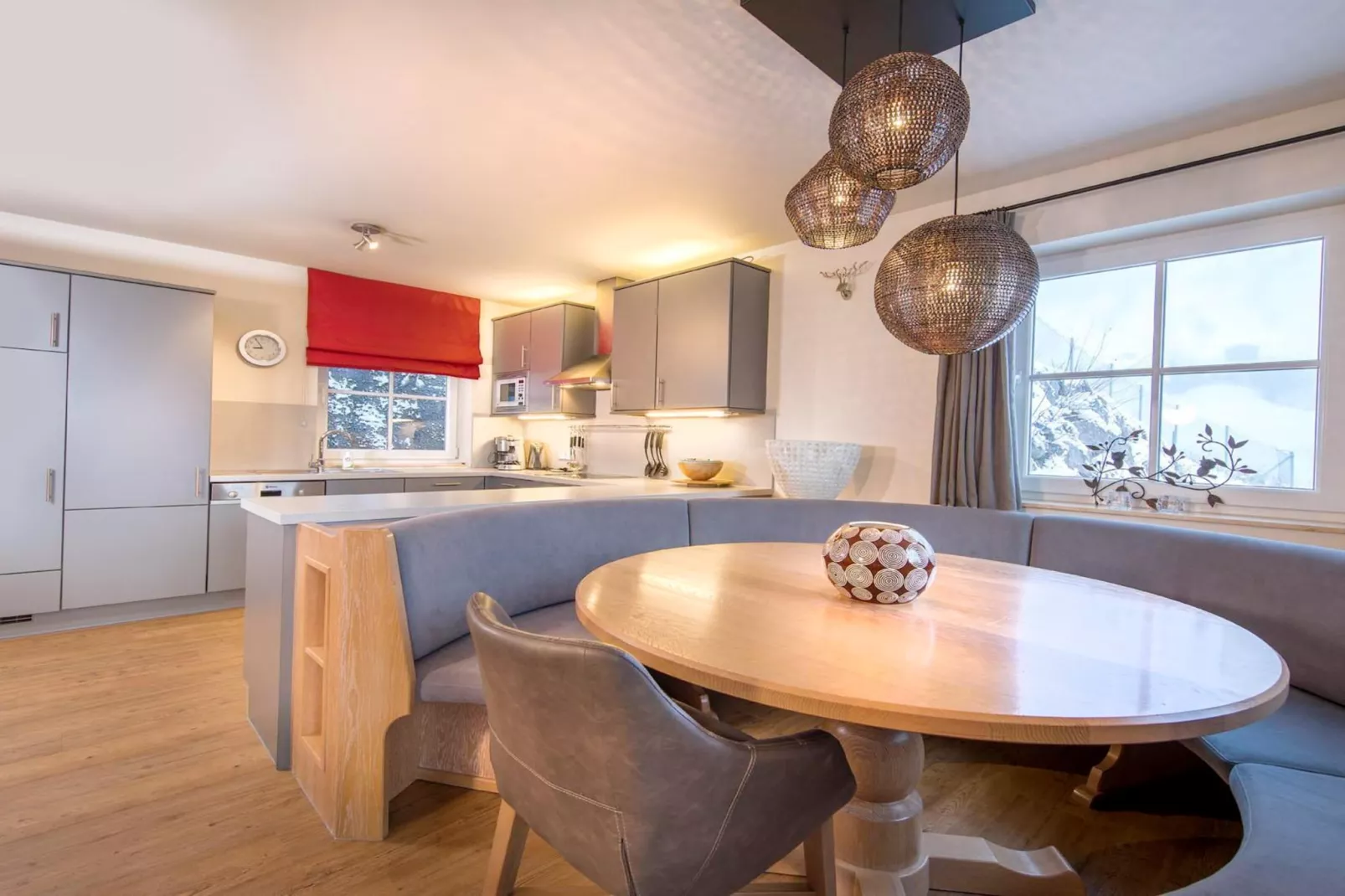 Genieten in Saalbach Top E2 - Eetkamer