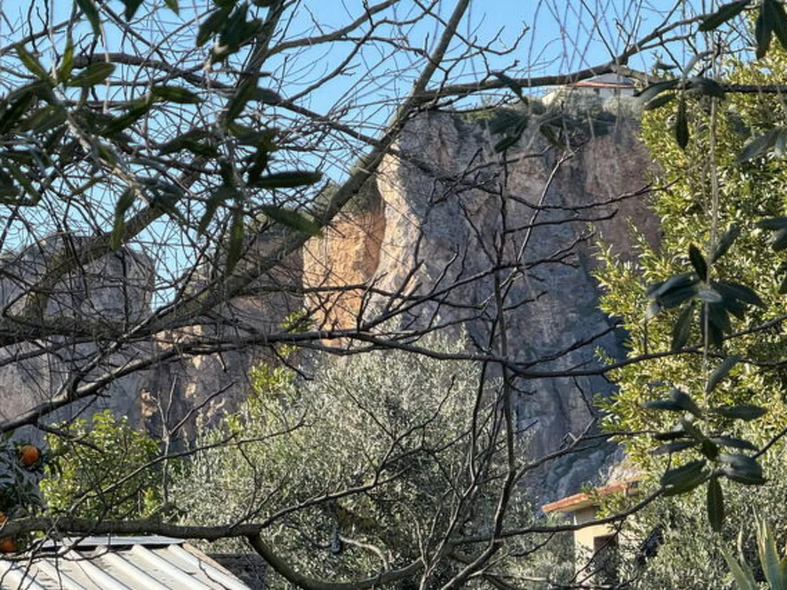 Il Volo Del Nibbio - Buiten