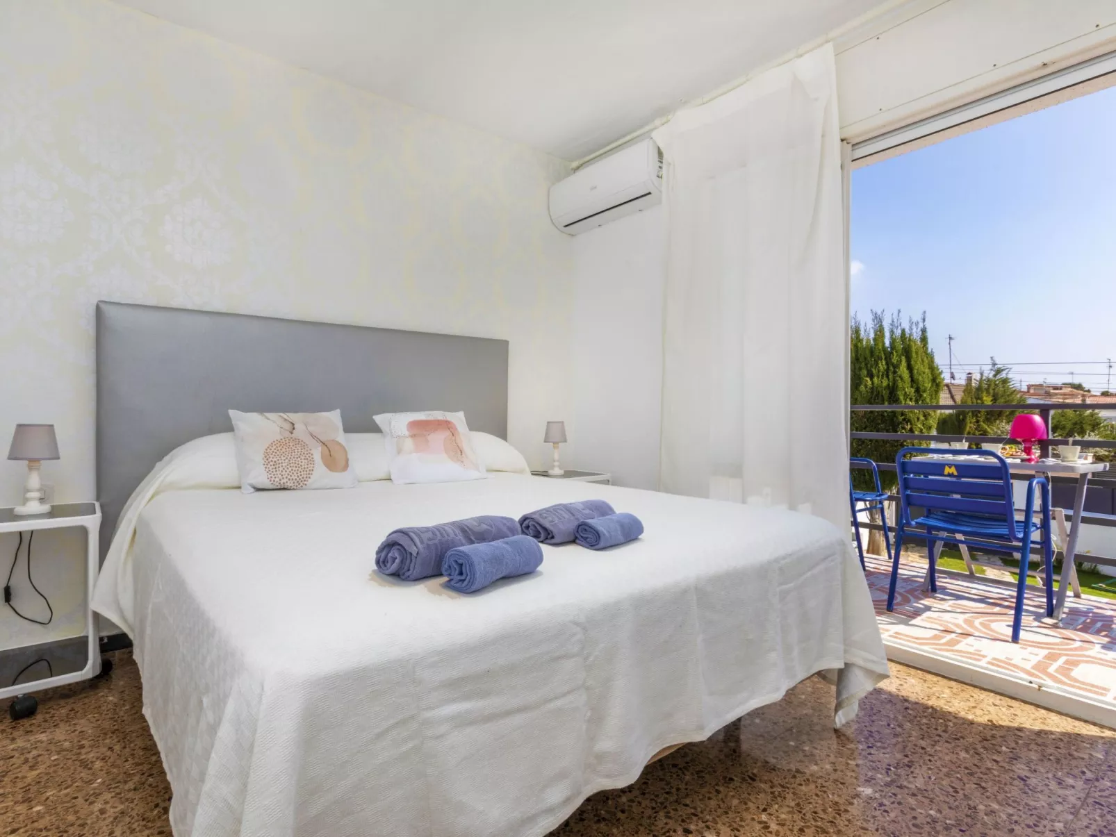 Mi Capricho - Binnen