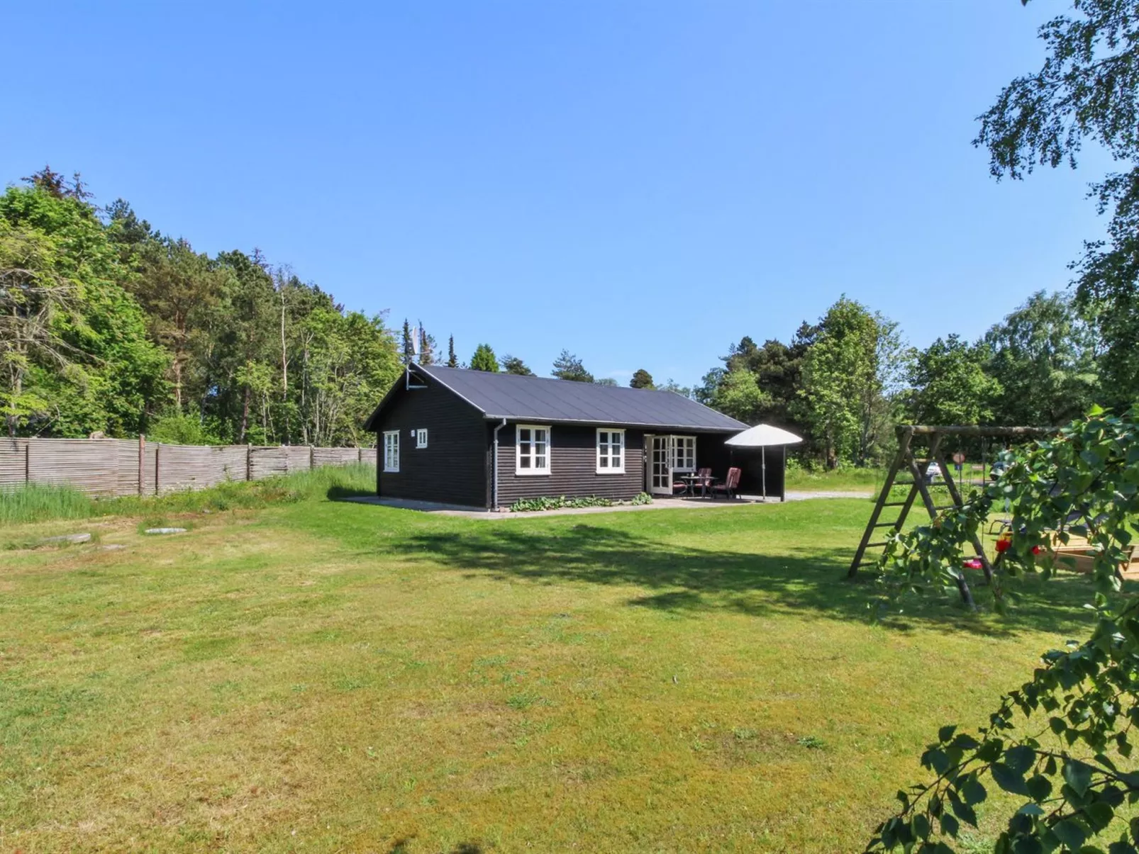 "Ingalise" - 500m from the sea - Buiten