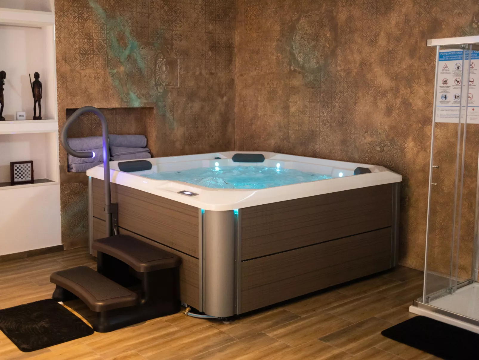 House King`s Hill - Binnen