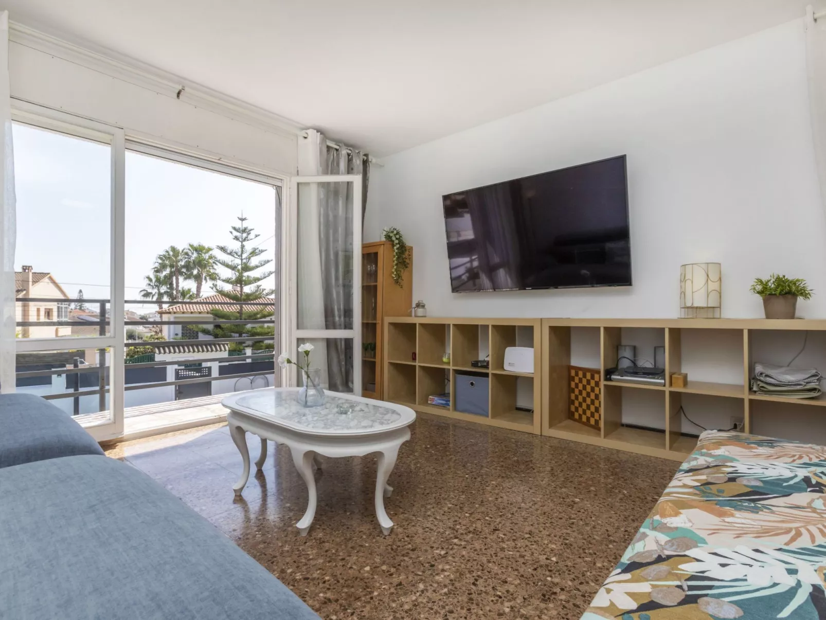 Mi Capricho - Binnen