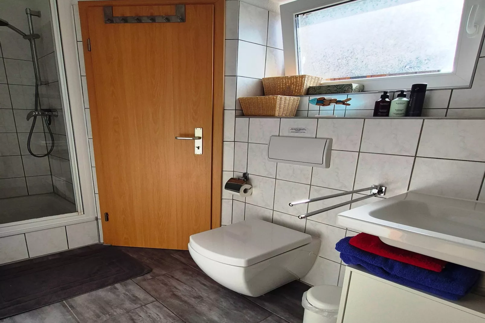 Floating House 2 - Classic / 6 Personen - Badkamer