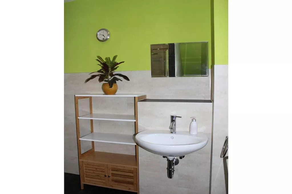 24422 - Badkamer