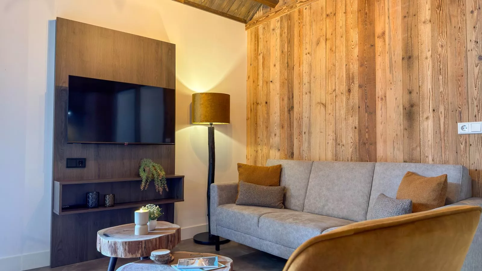Alpenblick Afritzer See - Woonkamer