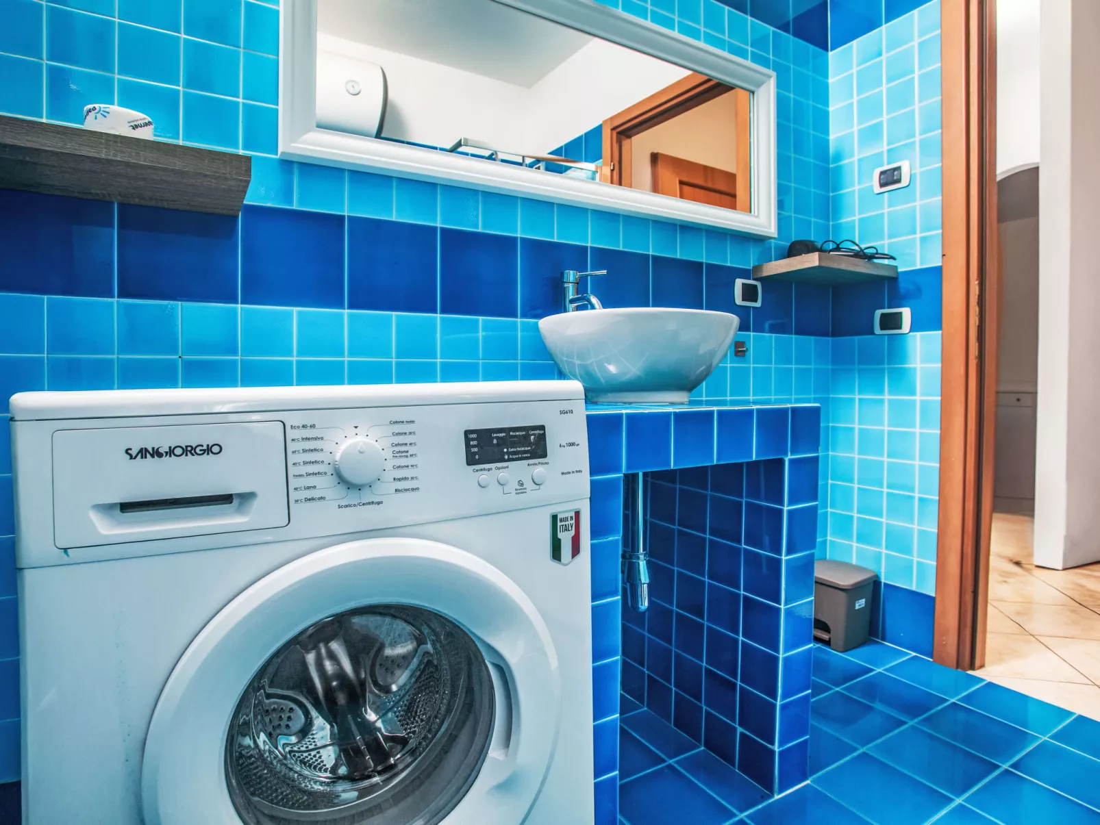 Delizioso Nausicae con piscina - Binnen