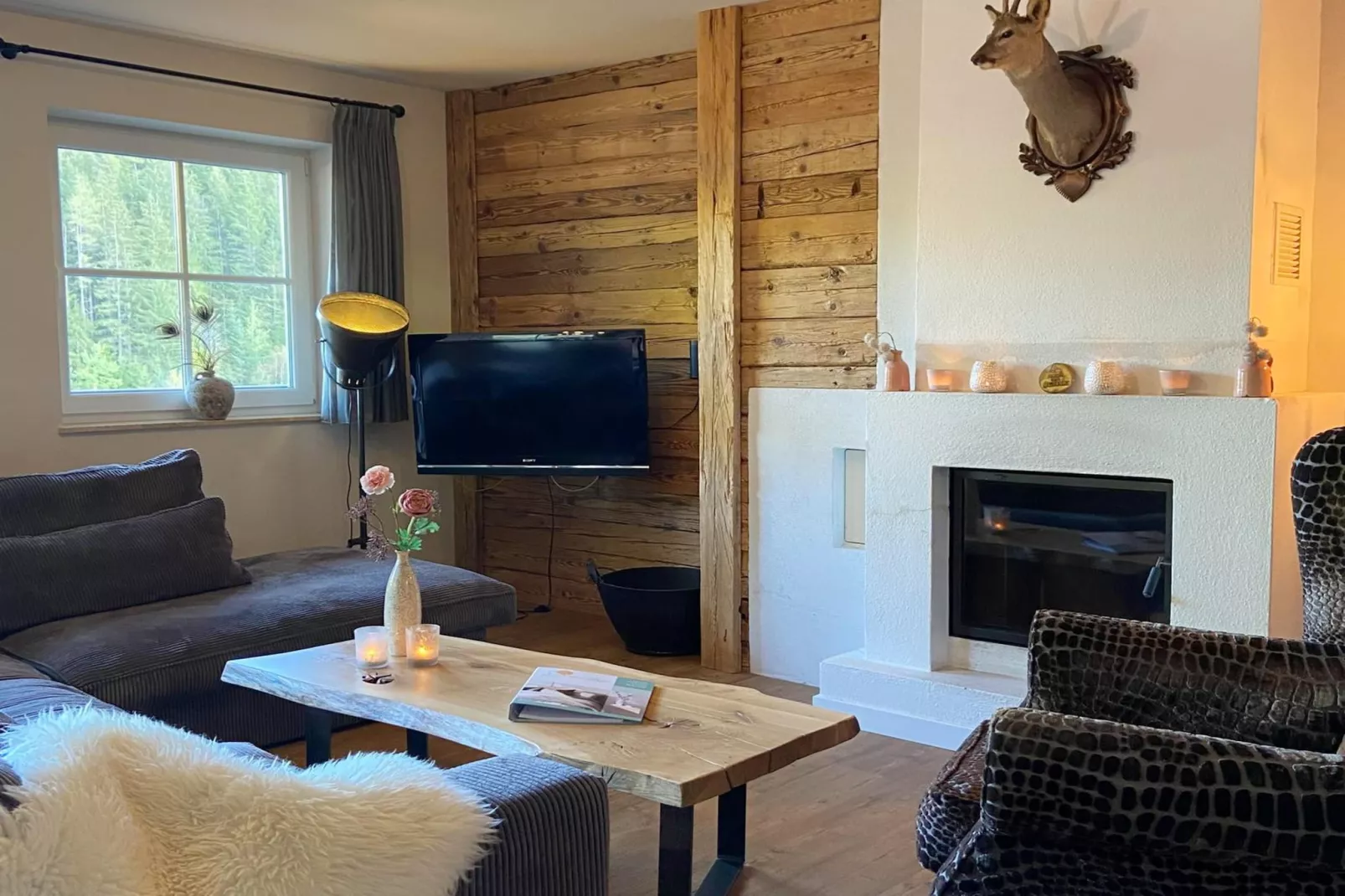 Genieten in Saalbach Top E2 - Woonkamer