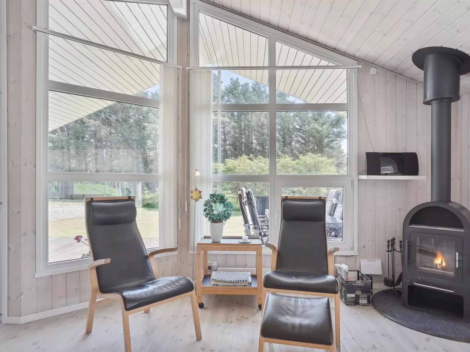 "Ilka" - 375m from the sea - Binnen