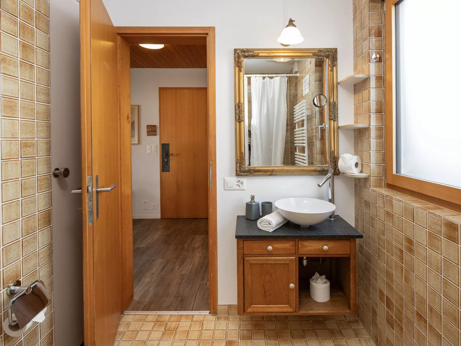 Chalet Bienli Mitte - Binnen