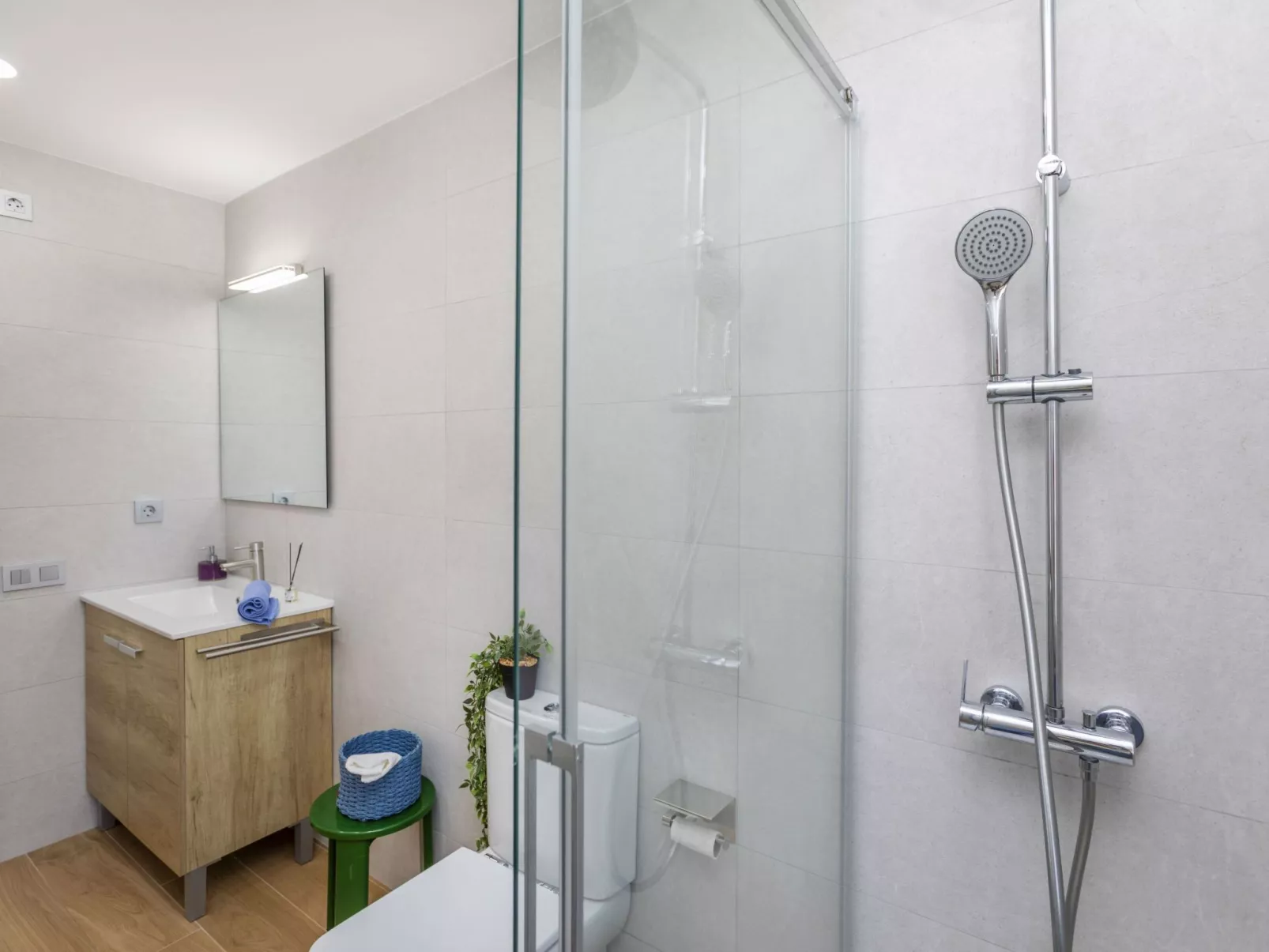 Mi Capricho - Binnen