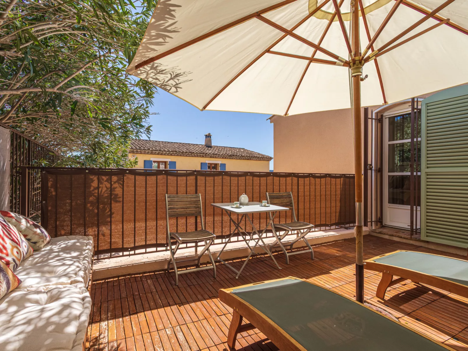 Les Migraniers 2 - Buiten