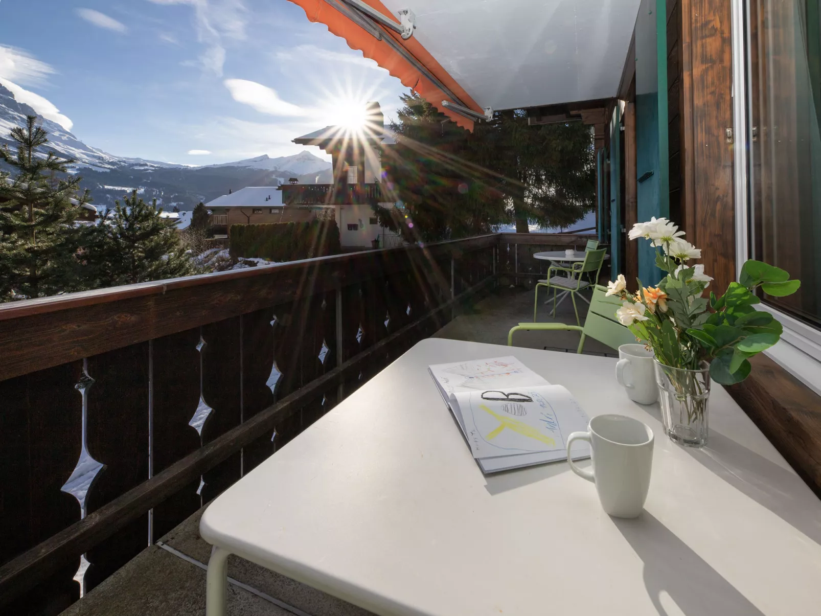 Chalet Bienli Mitte - Buiten