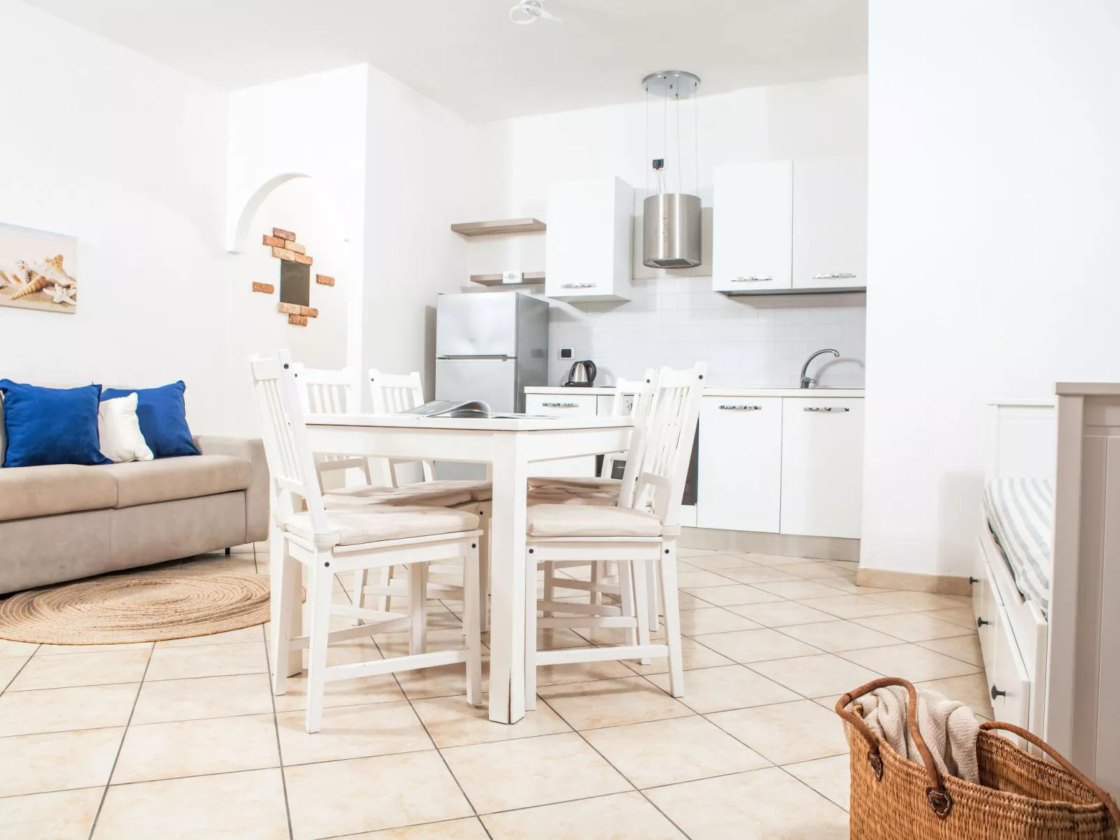 Delizioso Nausicae con piscina - Binnen