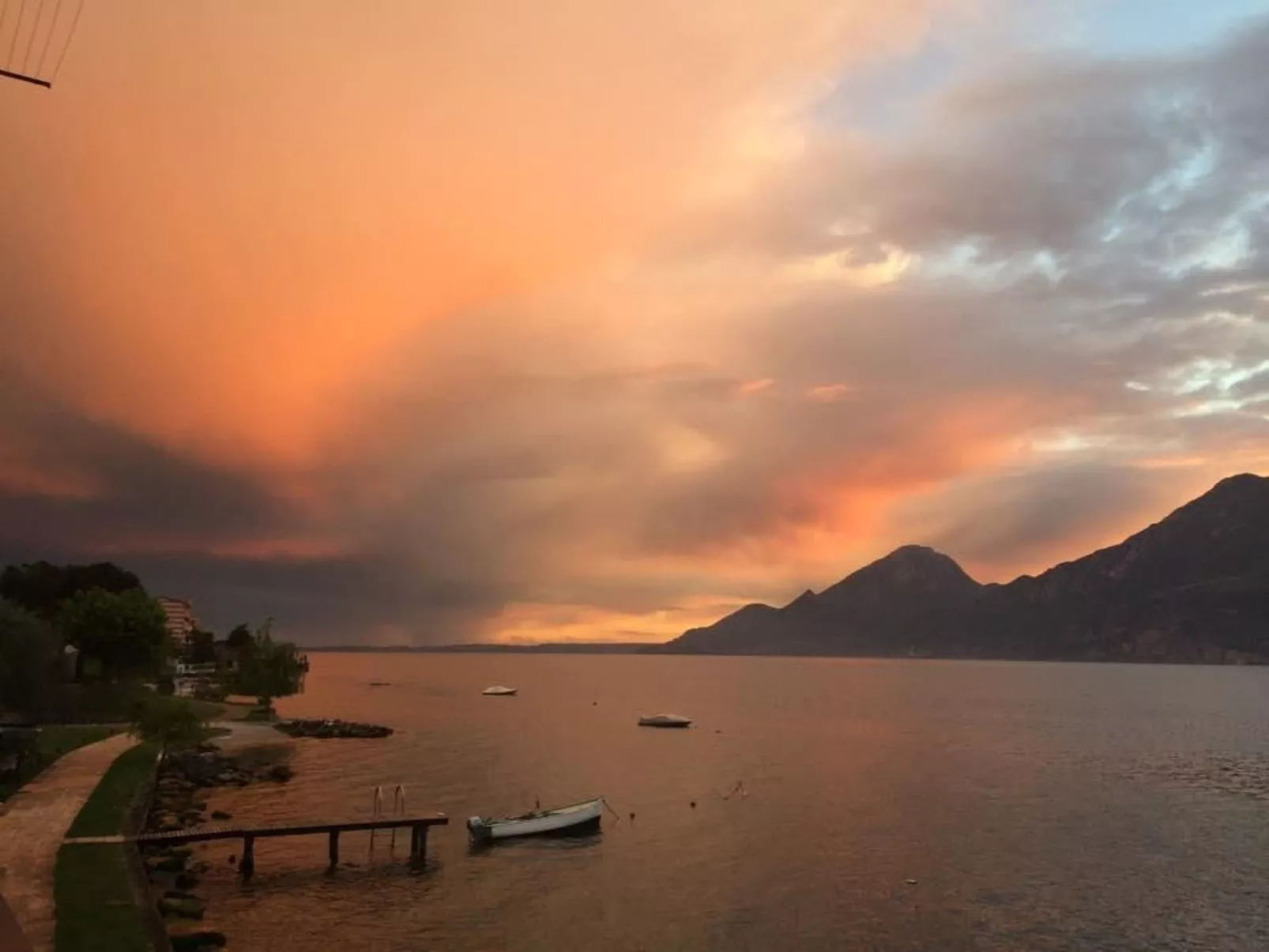 Gelbe Wohnung 65qm mit Garten und Seeblick - Image-tags.info