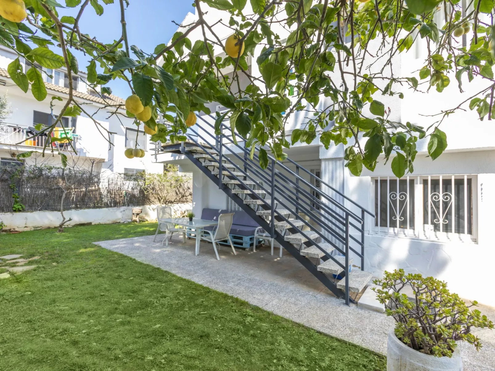 Mi Capricho - Buiten