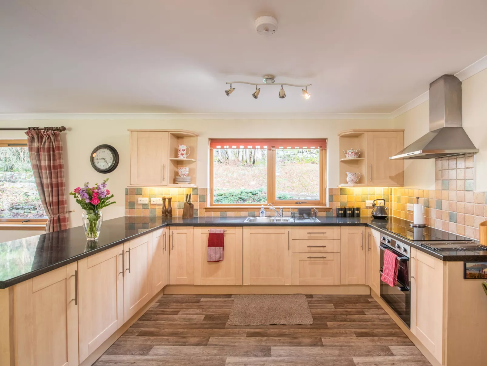 Glenmoriston Estate (2 cottages) - Binnen