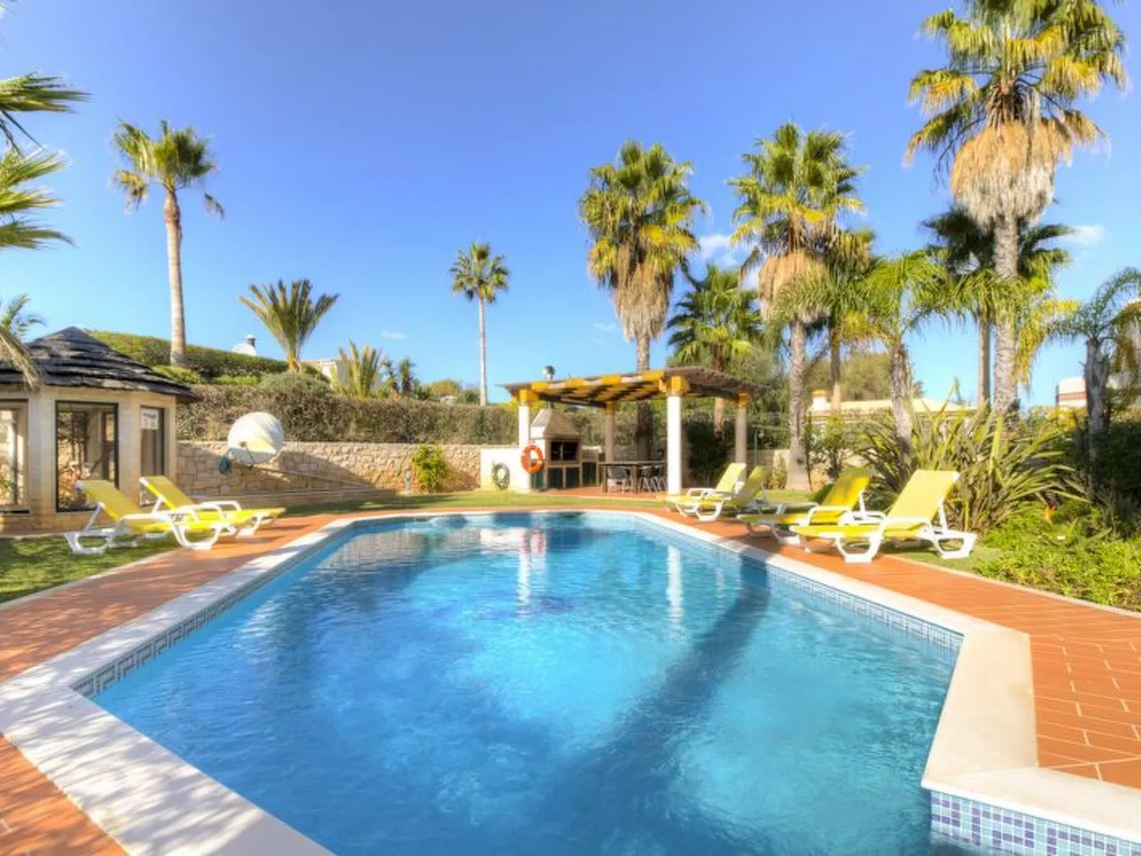 Villa V4 Alegria - Buiten