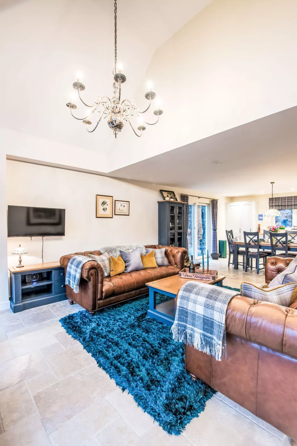 Glenmoriston Estate (2 cottages) - Binnen