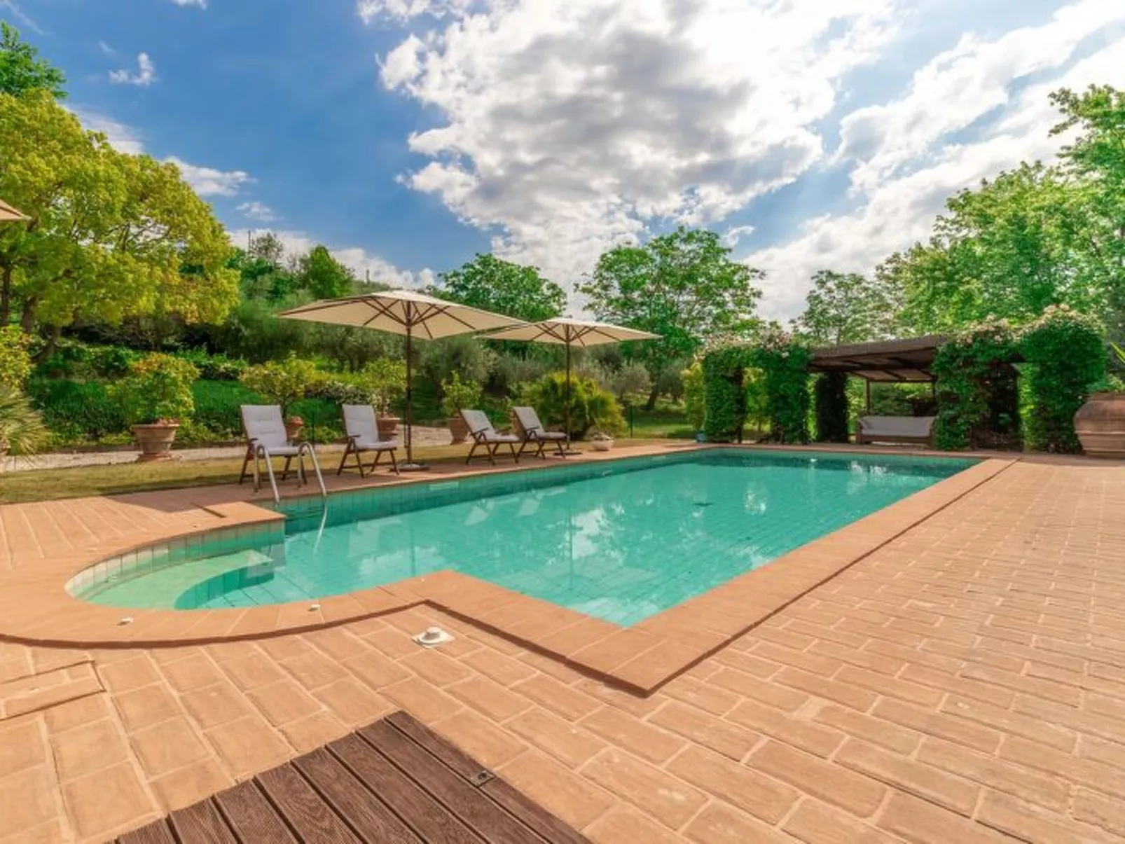 Villa La Picena - Buiten