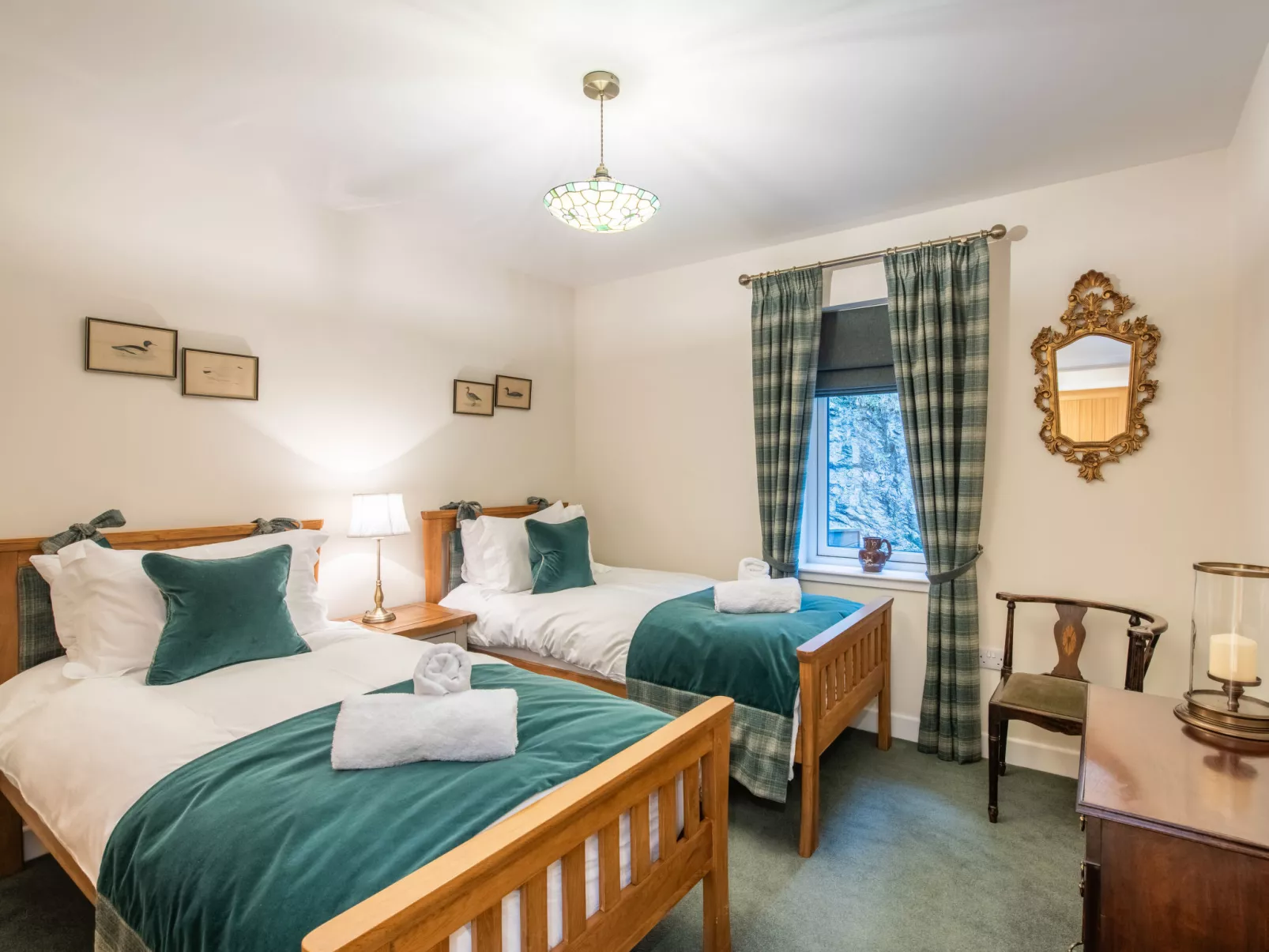 Glenmoriston Estate (2 cottages) - Binnen