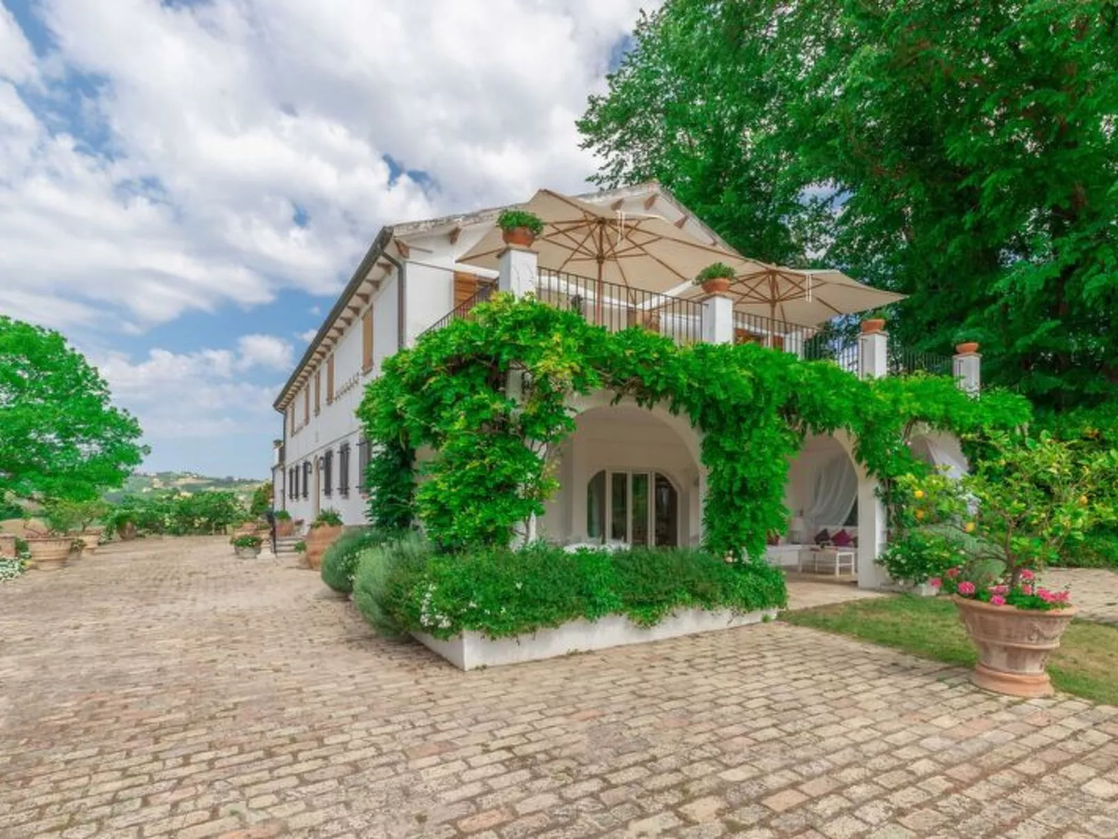 Villa La Picena - Buiten