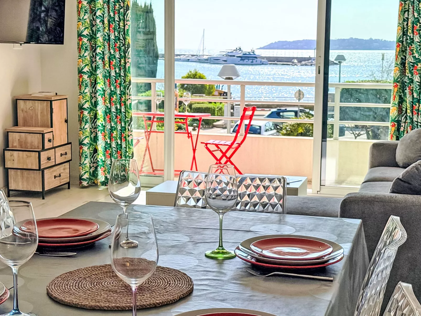 Appt T2 - Centre ville et plage - Vue Mer - Clim - Binnen