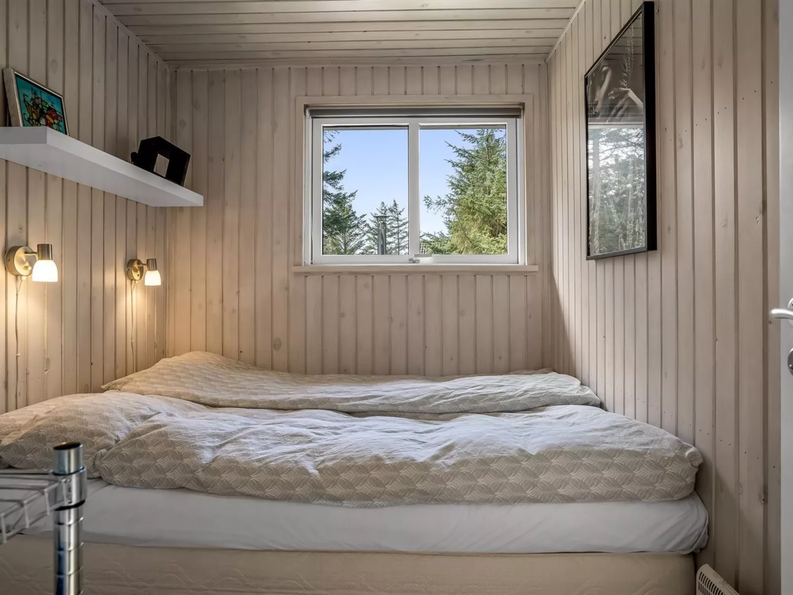 "Ayen" - 1.2km from the sea - Binnen