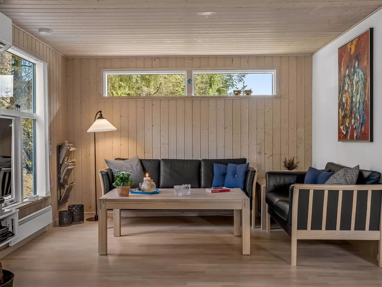 "Ayen" - 1.2km from the sea - Binnen