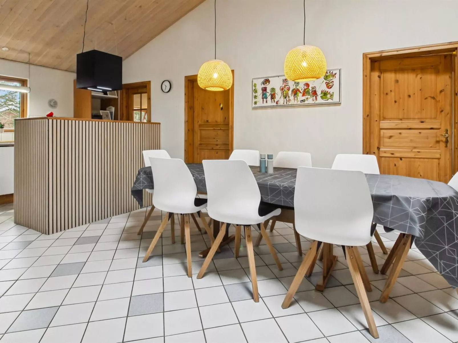 "Absalon" - 29km from the sea - Binnen