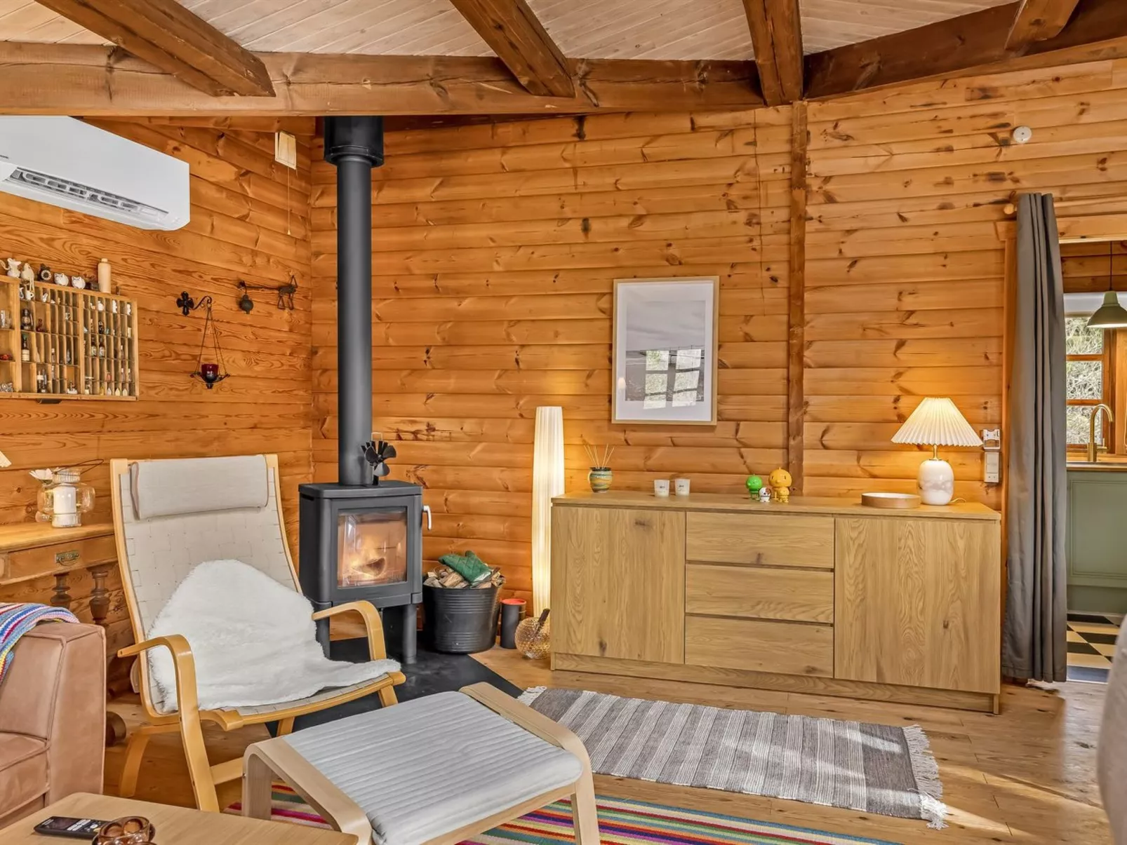 "Aksinja" - 500m from the sea - Binnen