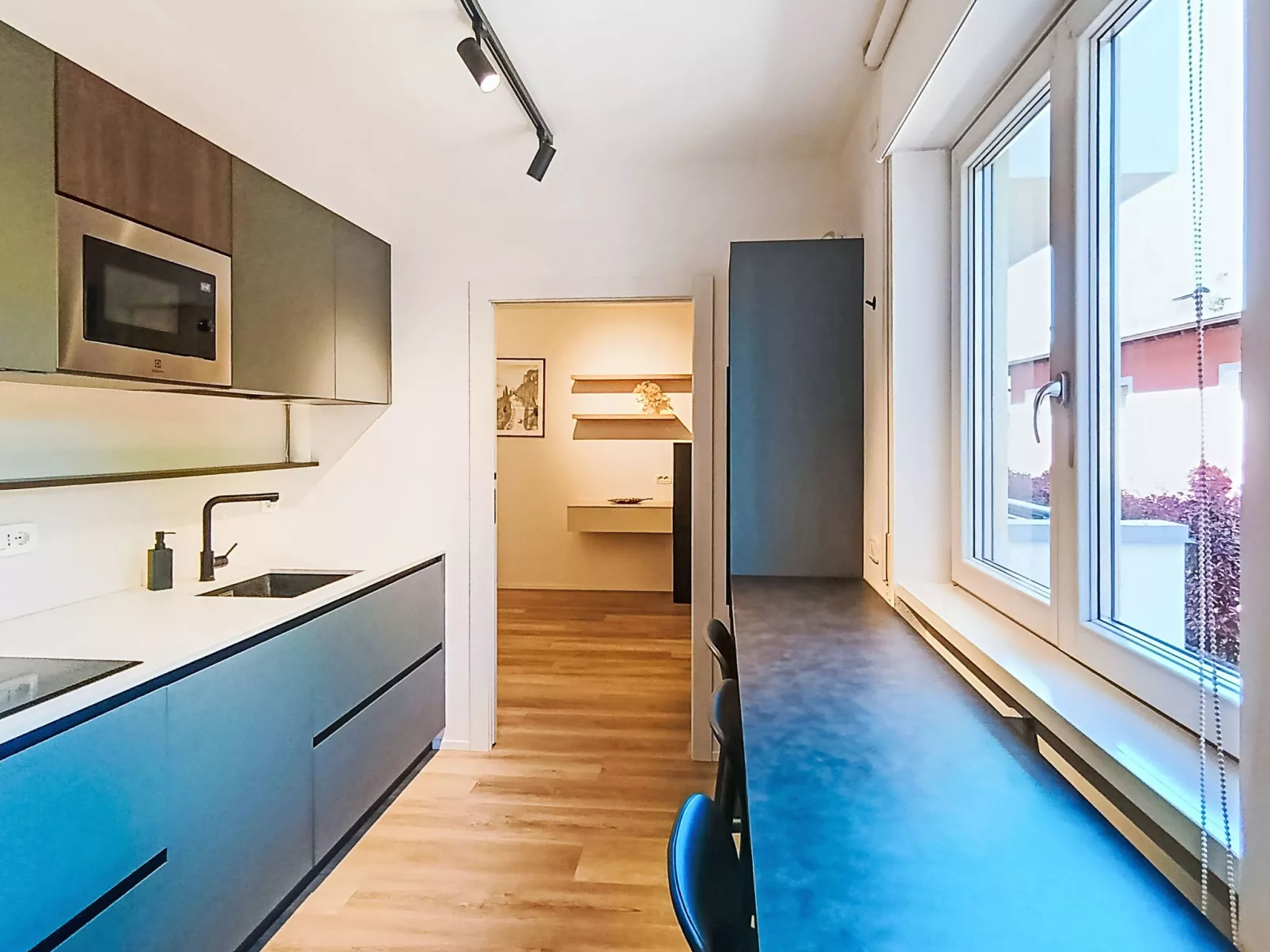 Family and Friends - Binnen