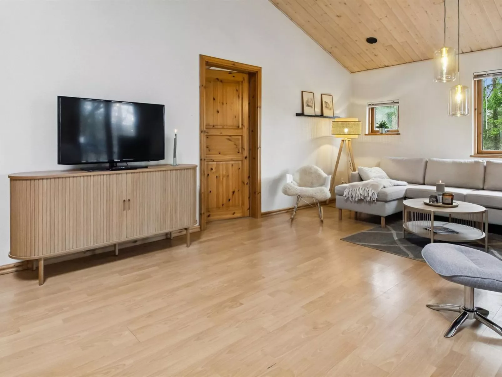 "Absalon" - 29km from the sea - Binnen