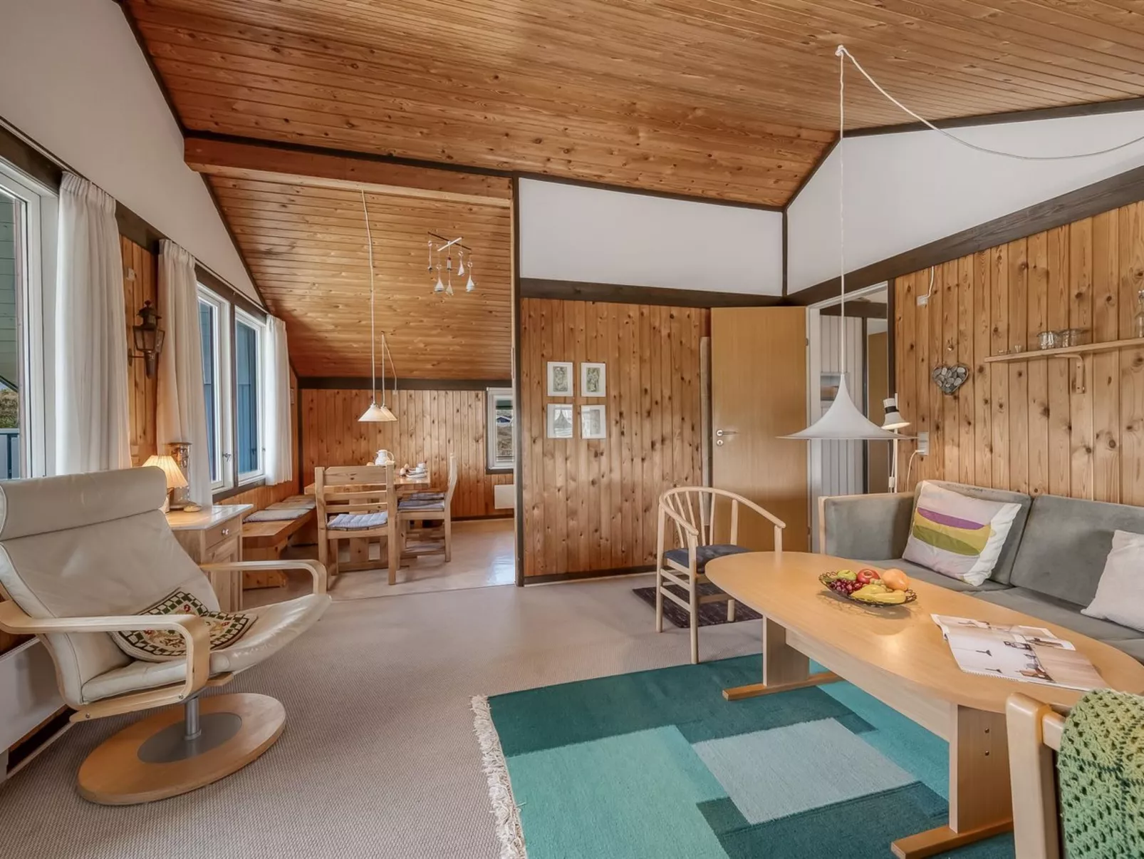 "Flory" - 400m from the sea - Binnen