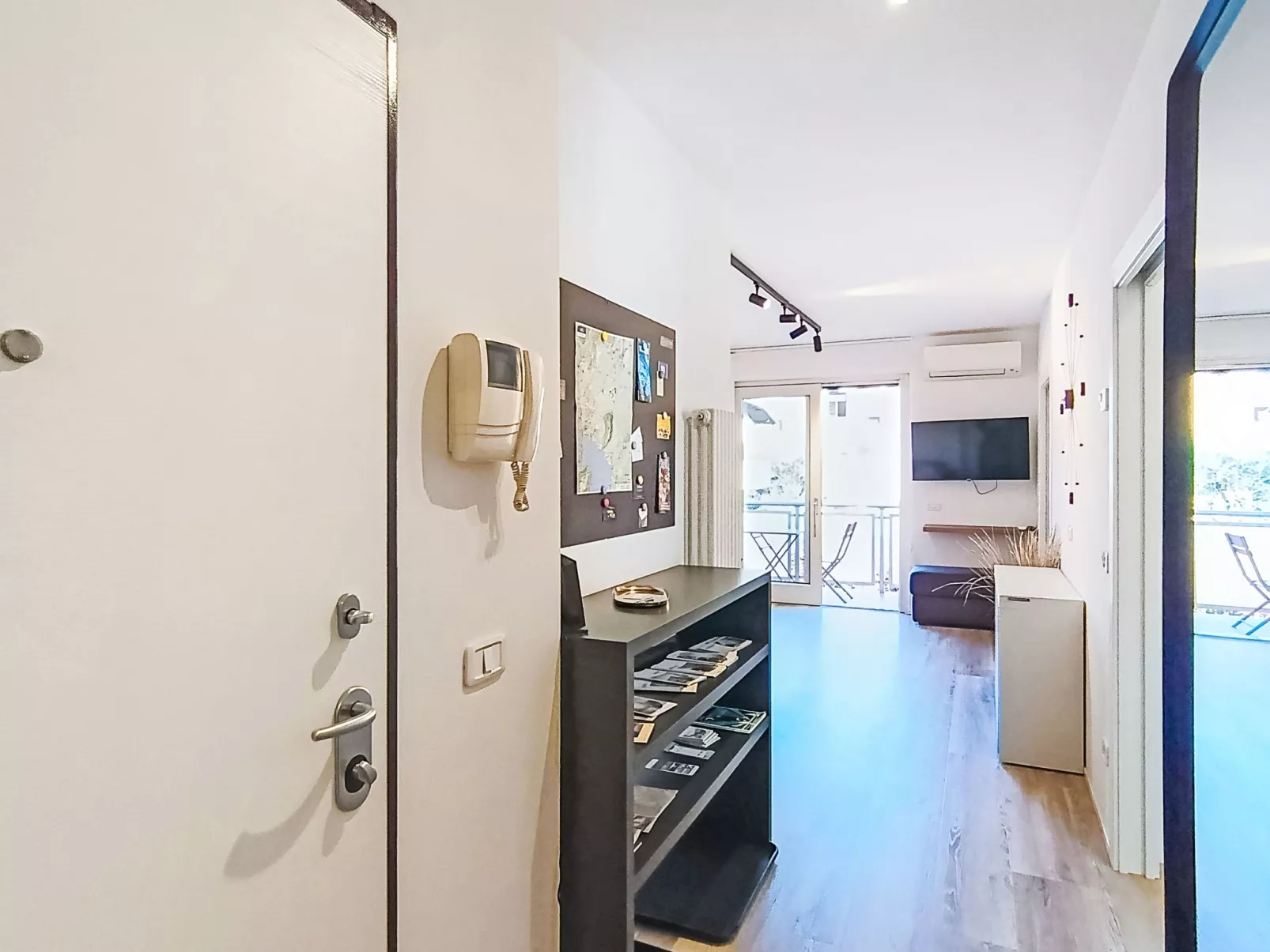 Family and Friends - Binnen