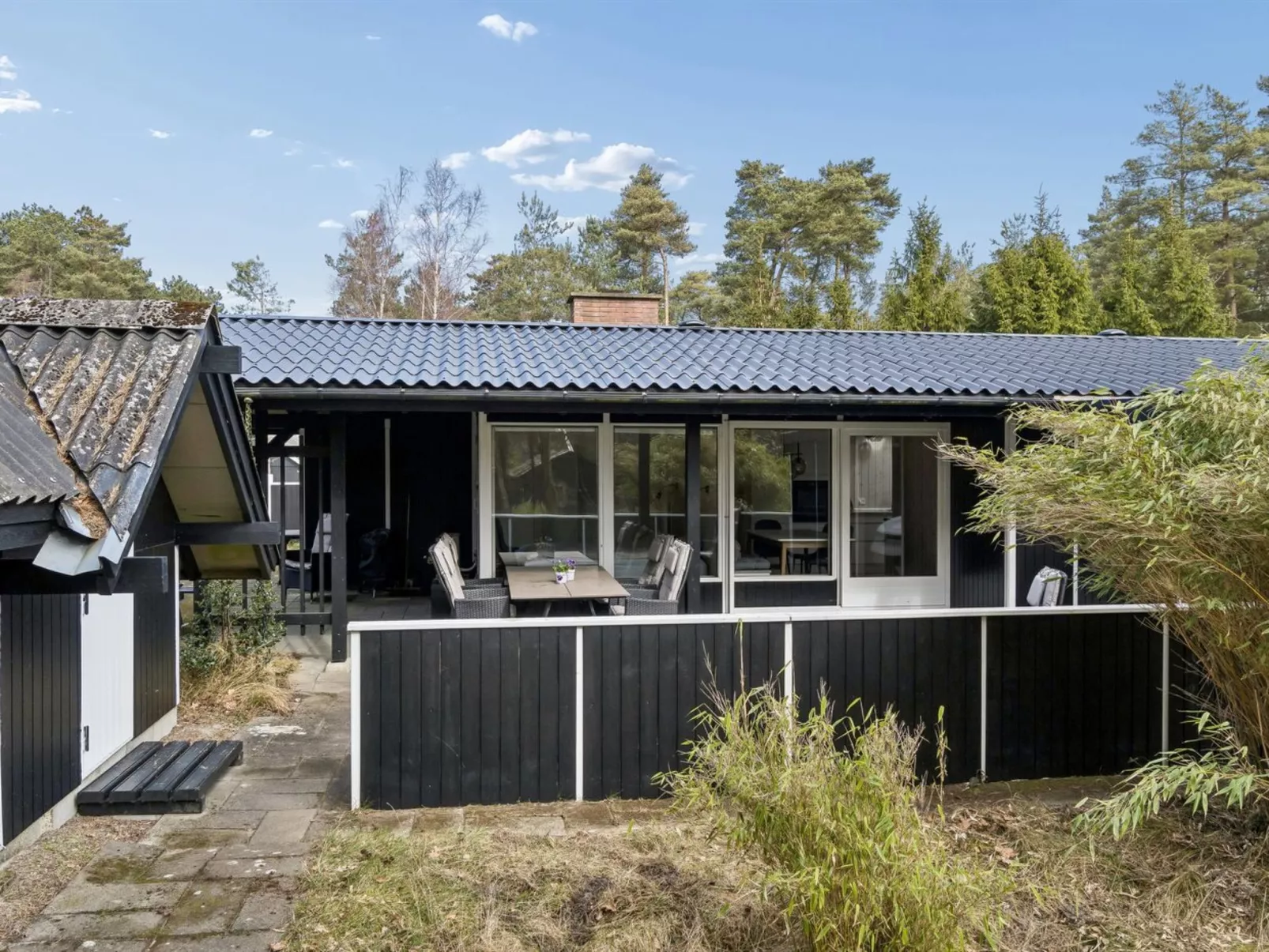 "Ahti" - 340m from the sea - Buiten