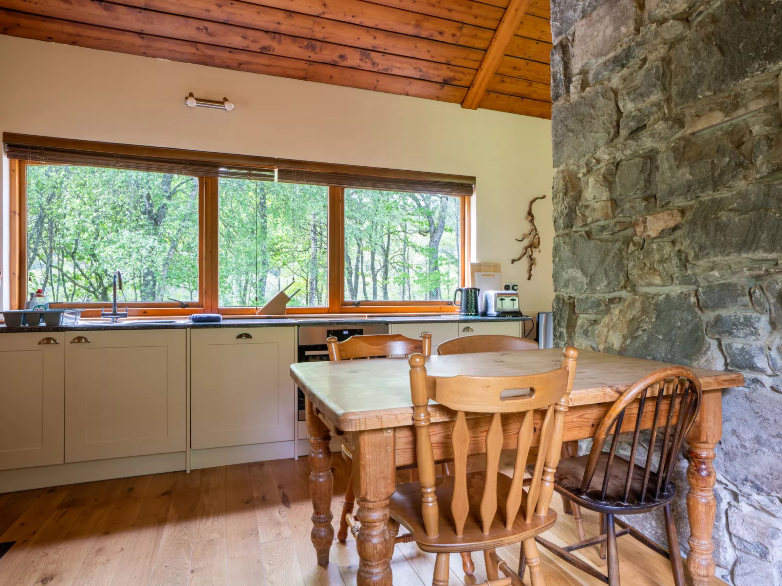 Fishermans Riverside Combi - Binnen