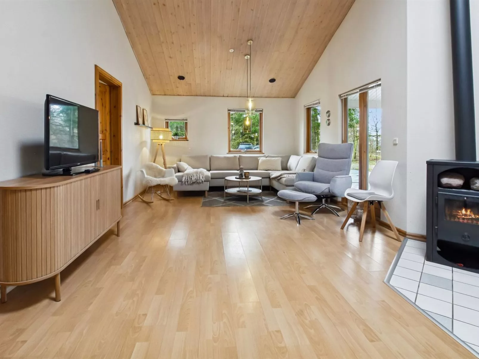 "Absalon" - 29km from the sea - Binnen