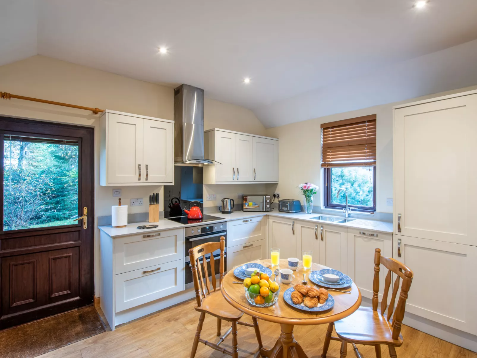 Fishermans Riverside Combi - Binnen