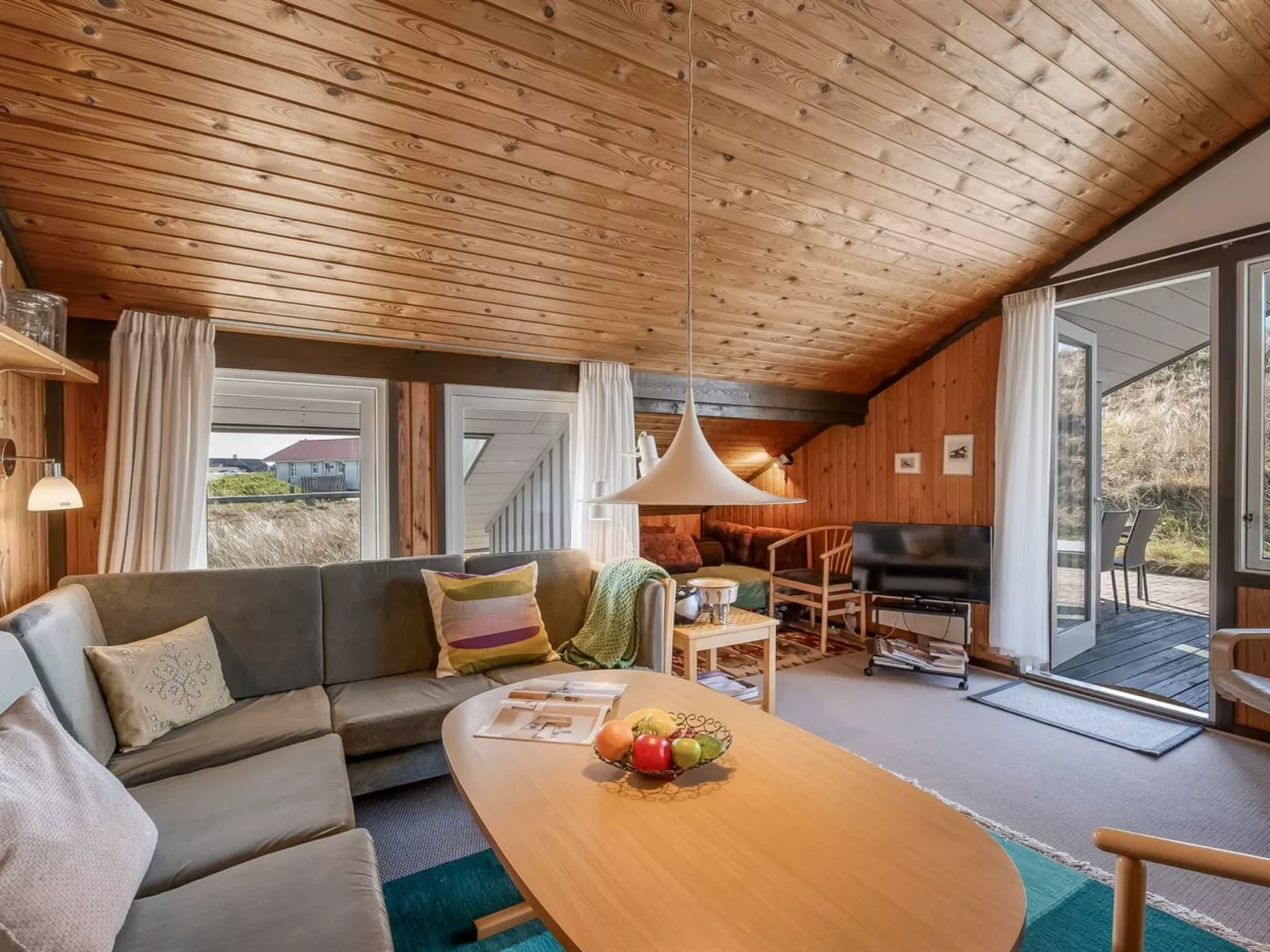 "Flory" - 400m from the sea - Binnen