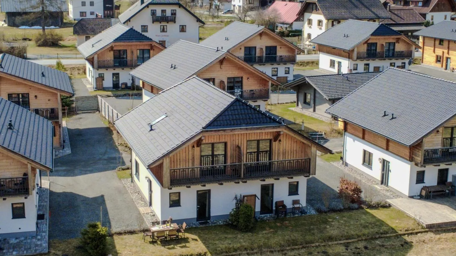 Rattendorf 13B - Buitenkant zomer