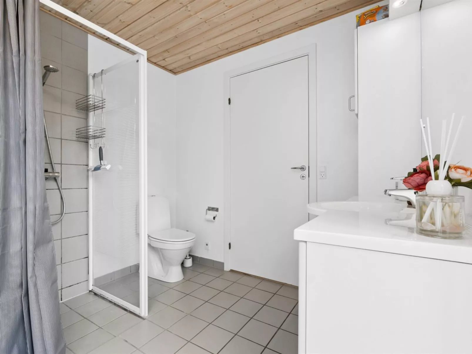 "Aarre" - 1km from the sea - Binnen