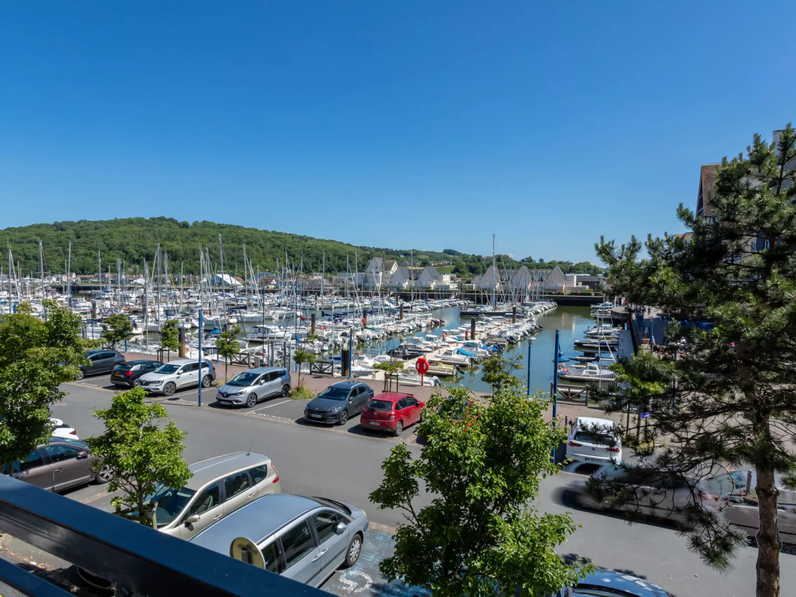 Port Guillaume - Buiten