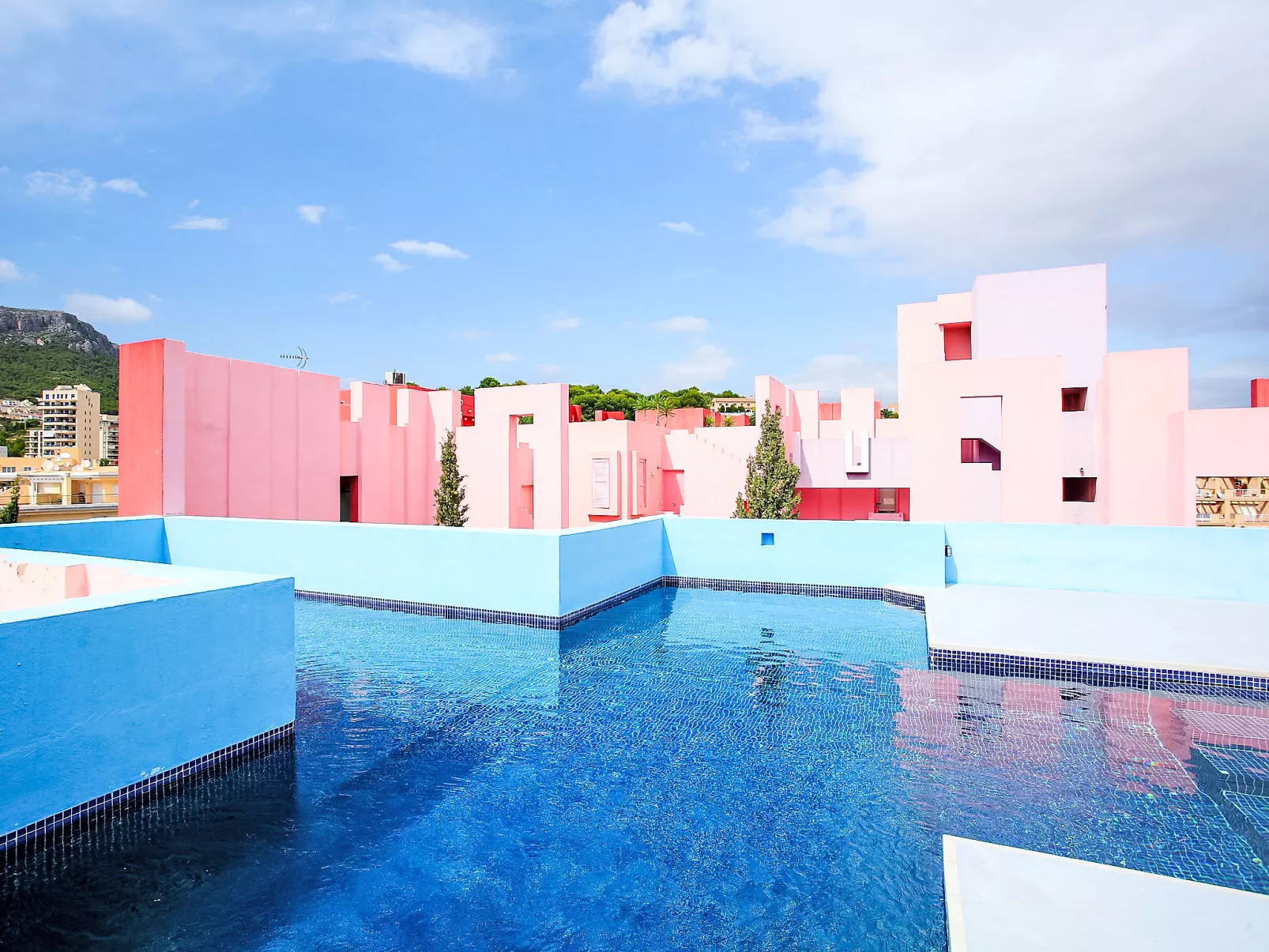 Muralla Roja - Buiten