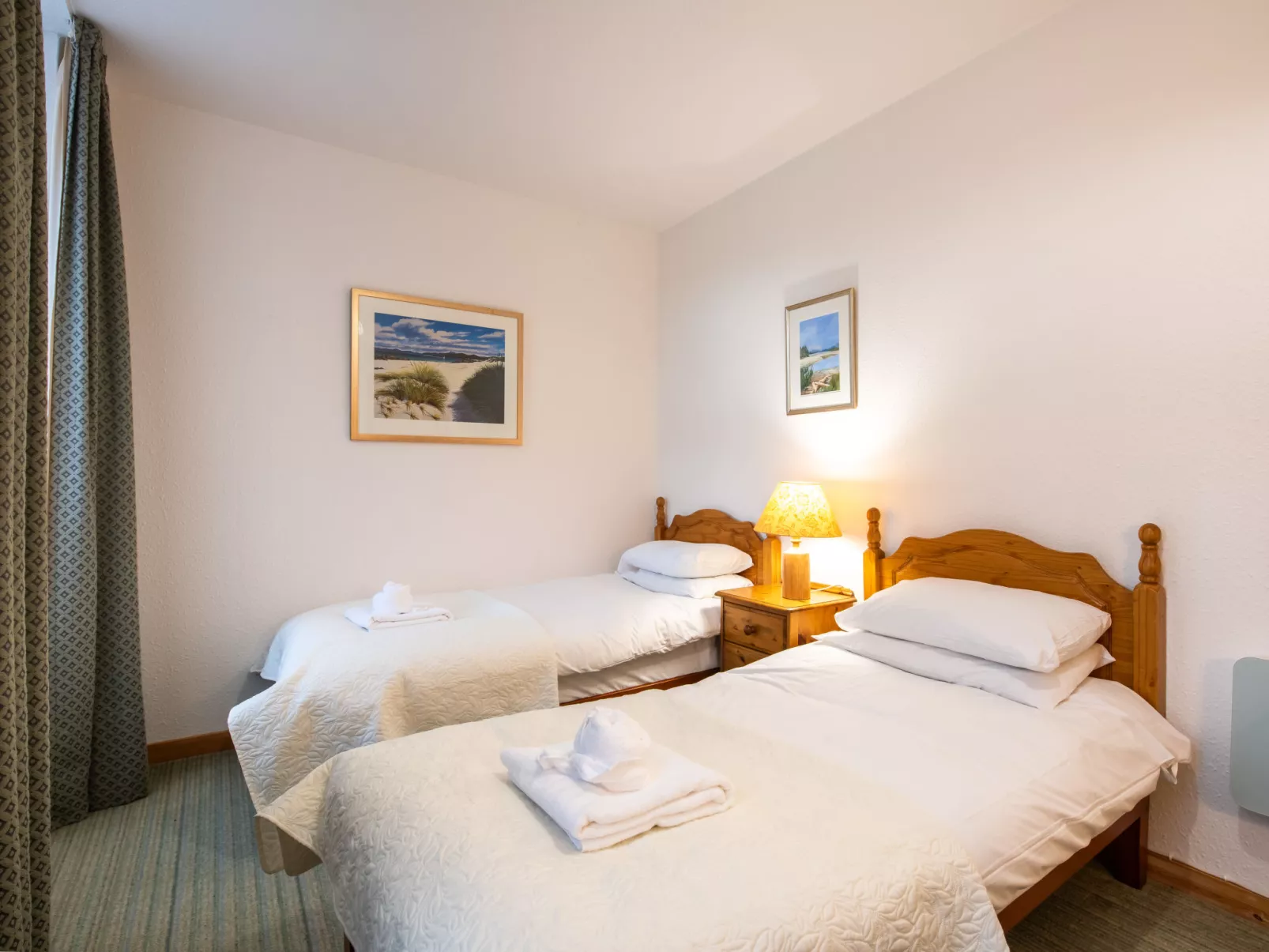 Old Stable & Dairy Combi - Binnen