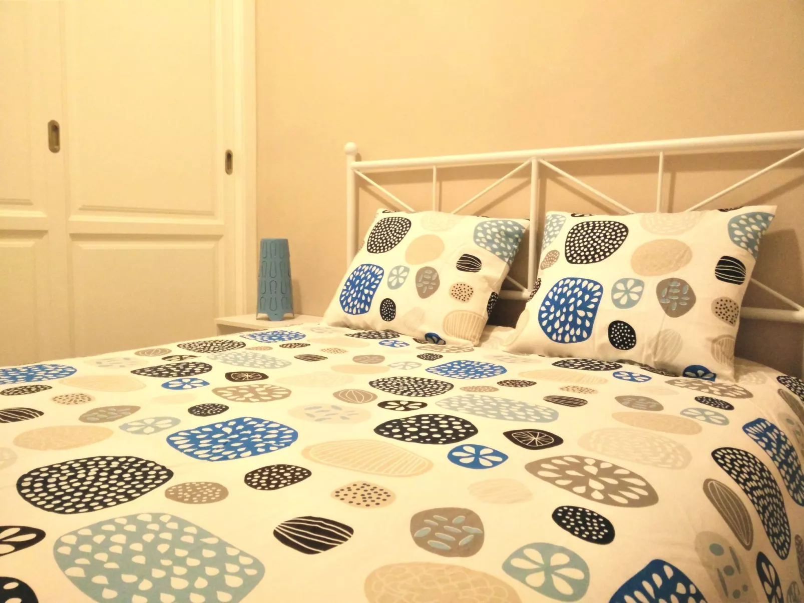 "Sunny Cervantes" mit privatem Balkon - Binnen