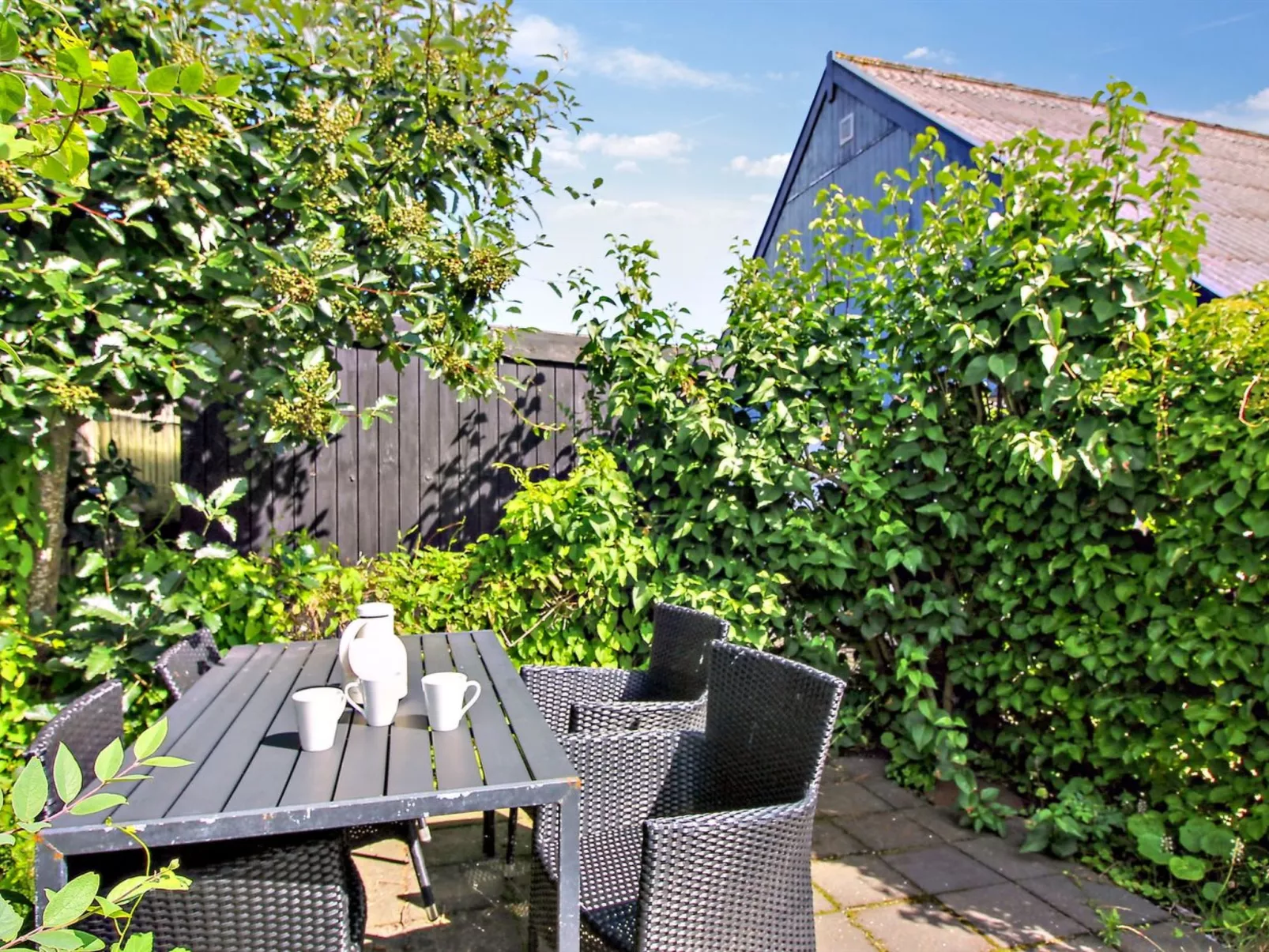 "Anais" - 1.6km from the sea - Binnen