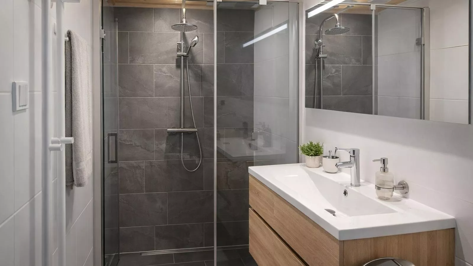 Wadjuweel - Badkamer