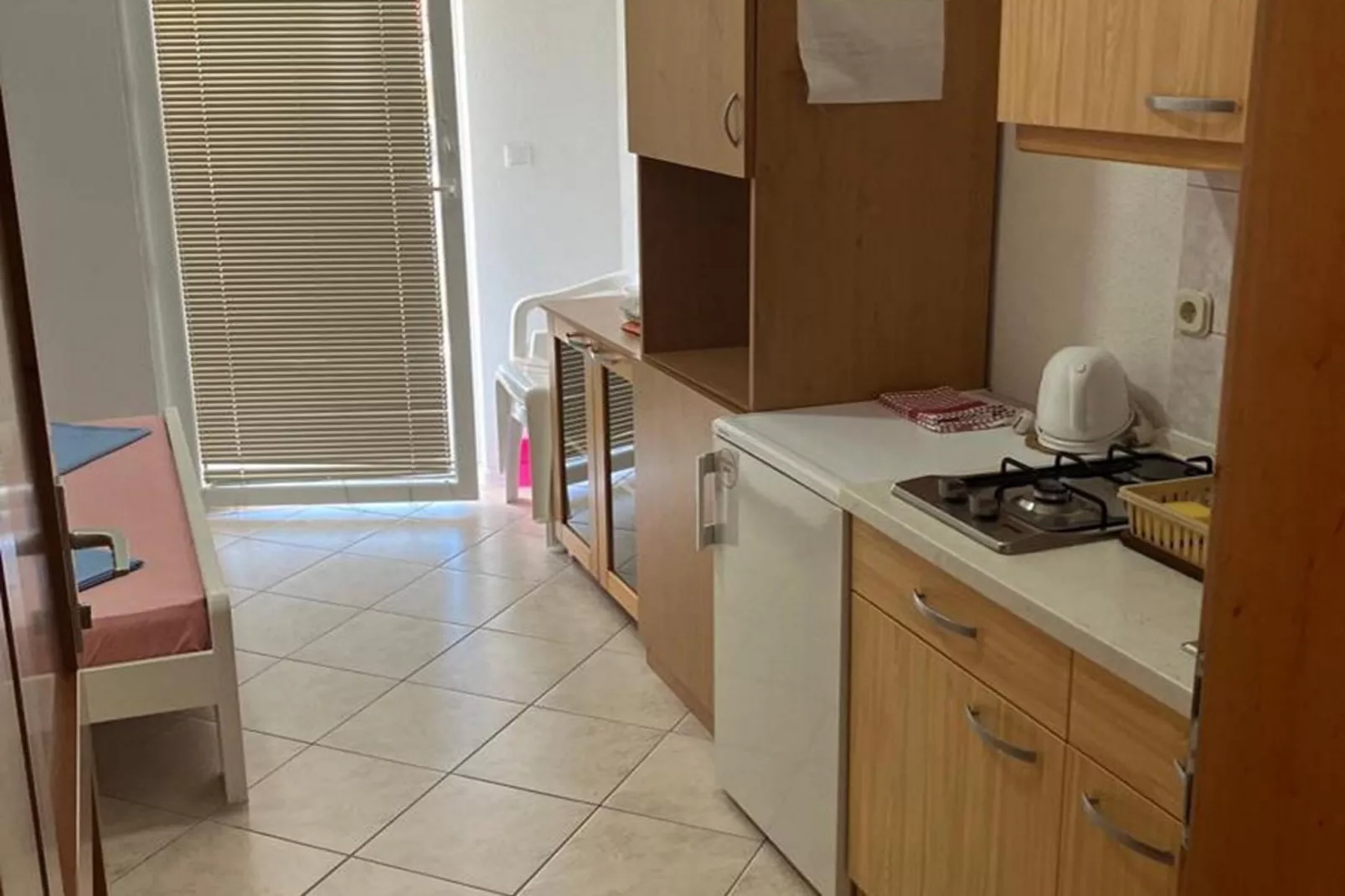 Studio apartment Vir 4