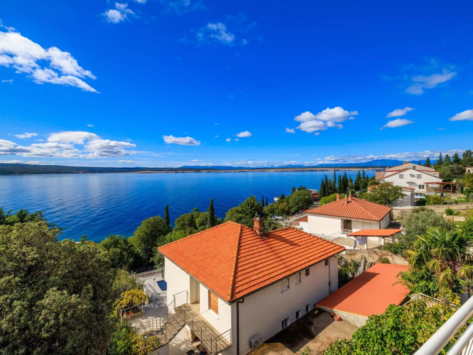 Wohnung mit Panoramablick aufs Meer
